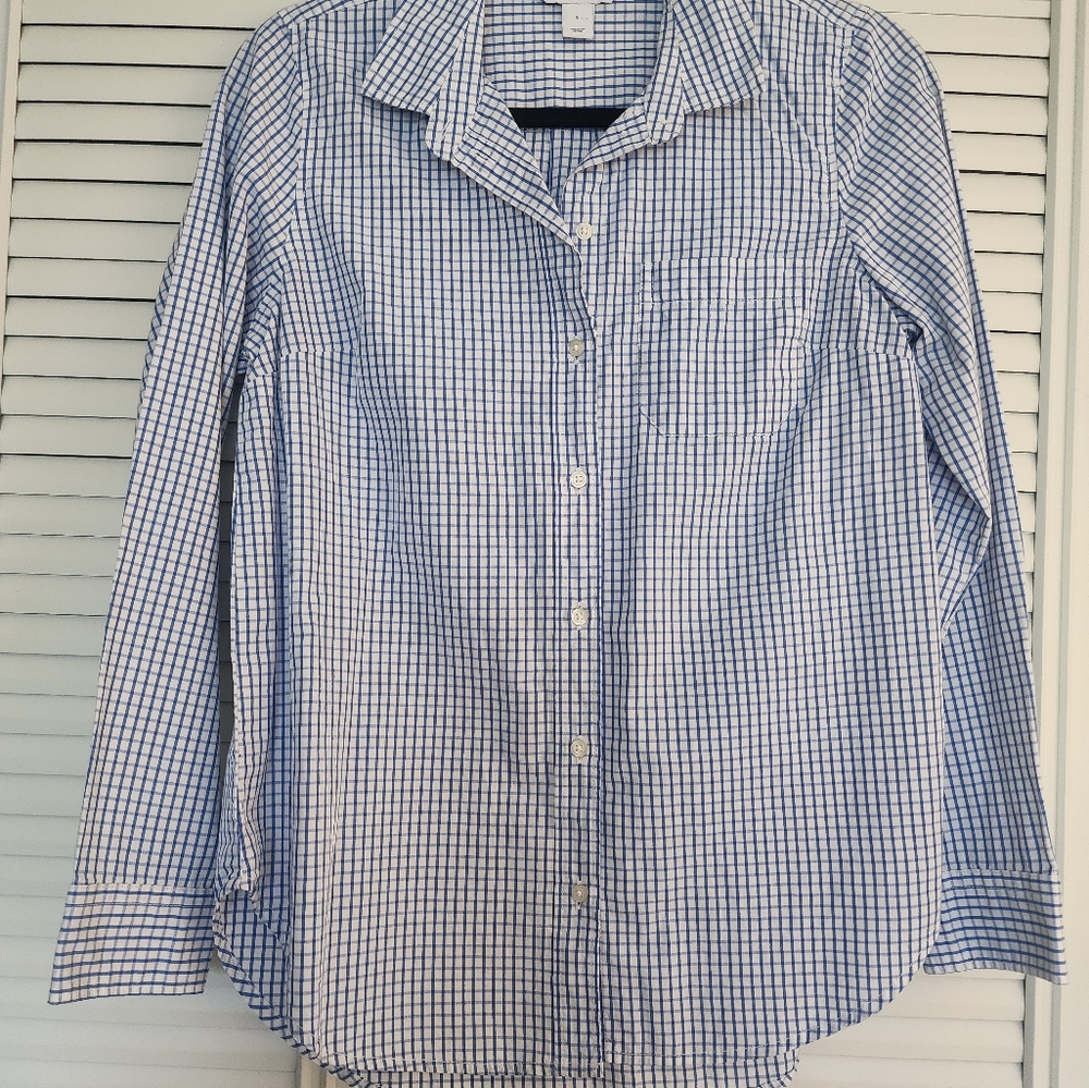 Old Navy The Classic Shirt Blue and White Collar Button Down Blouse Small